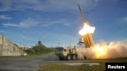 Hệ thống phòng thủ phi đạn THAAD trong một cuộc thử nghiệm đánh chặn.