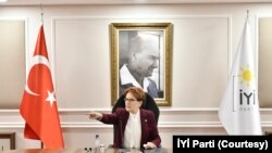 GİK toplantısında Meral Akşener'in ise, “ihsas-ı rey olur” diyerek oylama öncesi ve hatta sonrasında görüş açıklamadığı bilgisi verildi.