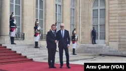 Fransa Cumhurbaşkanı Emmanuel Macron ve ABD Başkanı Joe Biden