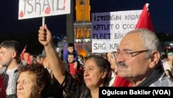 İzmir Konak meydanında İsrail protestosu düzenlendi.