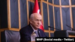 Milliyetçi Hareket Partisi Genel Başkanı Devlet Bahçeli, Sinan Ateş cinayeti davasının ilk duruşması öncesi partisinin TBMM Grup Toplantısı’na katıldı.