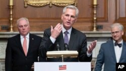 Lide Lachanm Depite Etazini Kevin McCarthy pran la pawol apre apwobasyon pwoje lwa sou plafon det la ak bidje nasyonal la, 31 Me 2023. 