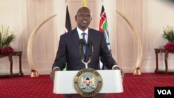 Prezidan Kenya, William Ruto, pwononse yon diskou sou fos miltinasyonal pou Ayiti a nan Nairobi, Kenya, 3 Oktob 2023. 