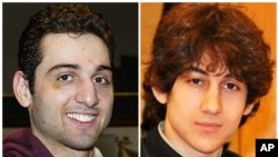 Người anh Tamerlan Tsarnaev và người em Dzhokhar Tsarnaev, hai nghi can chính trong vụ đánh bom Boston.