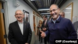 CHP Genel Başkanı Kemal Kılıçdaroğlu, Harvard Üniversitesi Genetik ve Kompleks Hastalıklar Birimi Kurucu Başkanı ve Harvard Sabri Ülker Metabolik Araştırma Merkezi Direktörü Gökhan Hotamışlıgil'i ziyaret etti
