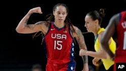 Foto Achiv: Jwez basketbol Ameriken Brittney Griner (15) pandan yon match kadefinal kont Ostrali nan Jezolenpik Ete yo, 4 Out, 2021.