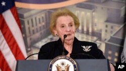 Foto Achiv: Ansyen Sekrete d'Eta Madeleine Albright 