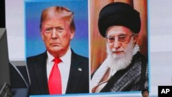 Chân dung Tổng thống Hoa Kỳ Donald Trump và Lãnh tụ tối cao Iran Ayatollah Ali Khamenei.