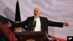 Tân Tổng thống Afghanistan Ashraf Ghani phát biểu tại một cuộc họp báo ở Kabul.