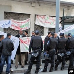 الجزائر میں عوامی احتجاج کی کوششیں تاحال ناکام