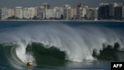 Bãi biển Copacabana ở Rio de Janeiro, Brazil