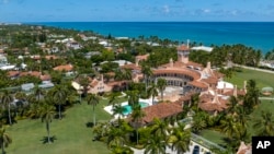 Kay ansyen Prezidan Donald Trump nan Palm Beach Florid, Mar-a-Lago, 31 Out, 2022. 