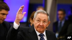 Chủ tịch Cuba Raul Castro đến tại trụ sở Đại hội đồng LHQ ở New York, ngày 28 Tháng 9, 2015.