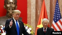 Ông Trọng tiếp ông Trump tại Hà Nội ngày 27 tháng Hai, 2019.