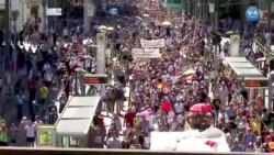 Almanya’da Hükümetin Salgın Önlemleri Protesto Edildi