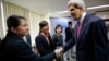 Ngoại trưởng Mỹ John Kerry chúc mừng các sinh viên tốt nghiệp Chương trình Giảng dạy Kinh tế Fulbright (FETP) ở TP.HCM ngày 14/12/2013. Ngoại trưởng Kerry và Bí thư Đinh La Thăng đã chính thức tuyên bố thành lập Đại học Fulbright Việt Nam trong khuôn khổ chuyến thăm Việt Nam của Tổng thống Barack Obama.