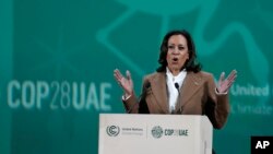 Phó Tổng thống Kamala Harris phát biểu hôm 2/12.