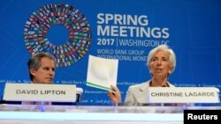 Tổng giám dốc IMF Christine Lagarde họp báo khai mạc Hội nghị mùa Xuân hàng năm của IMF và World Bank tại Washington, ngày 20/4/2017. 