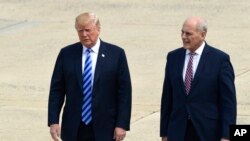 Tổng thống Donald Trump và Chánh văn phòng Nhà Trắng John Kelly, ngày 4/5/2018. 