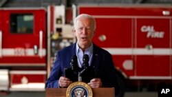 Başkan Joe Biden California eyaletinin başkenti Sacramento'daki havaalanında orman yangınlarıyla ilgili mesaj verdi. 