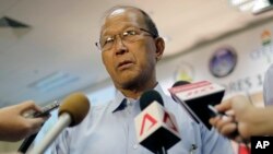 Bộ trưởng Quốc phòng Philippines Delfin Lorenzana.