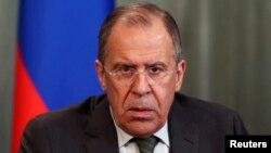 Ngoại trưởng Nga Sergei Lavrov cảnh báo nếu Ukraine dùng vũ lực chống lại người biểu tình thân Nga thì Moscow sẽ rút khỏi hội nghị đa phương.