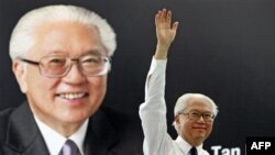 Cựu Phó Thủ tướng Tony Tan đã đắc cử tổng thống của Singapore