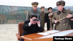 Bang giao của Bình Nhưỡng với Bắc Kinh đã căng thẳng kể từ khi ông Kim Jong Un lên nắm quyền, nhất là kể từ năm 2013 khi Bắc Triều Tiên bất chấp lời cảnh báo quốc tế và lệnh chế tài của Liên Hiệp Quốc.