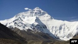 Dãy Himalaya trải khắp 5 quốc gia: Bhutan, Trung Quốc, Ấn Độ, Nepal và Pakistan