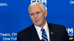 Phó Tổng thống Mike Pence phát biểu trước các nhà ngoại giao Mỹ 