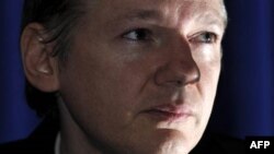 Sáng lập viên WikiLeaks Julian Assange