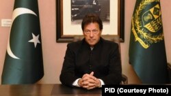 وزیرِ اعظم عمران خان پلوامہ حملے پر پالیسی بیان دیتے ہوئے۔ 19 فروری 2019