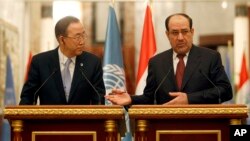 Tổng thư ký Liên hiệp quốc Ban Ki-moon (trái) và Thủ tướng Iraq Nouri al-Maliki mở cuộc họp báo trong thủ đô Baghdad, Iraq, 13/1/14