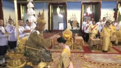 Quốc Vương Maha Vajiralongkorn và Hoàng hậu Suthida tại Lễ Đăng quang ở Bangkok, Thái Lan, ngày 4/5/2019. Thai TV/Pool via REUTERS