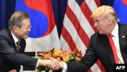 Tổng thống Mỹ Donald Trump và Tổng thống Hàn quốc Moon Jae-in tại cuộc họp song phương ở New York ngày 24/9/2018.