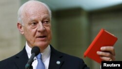 Đặc sứ LHQ về Syria, ông Staffan de Mistura, phát biểu sau các cuộc đàm phán hòa bình Syria tại trụ sở Châu Âu của Liên Hiệp Quốc tại Geneva, ngày 29/1/2016.