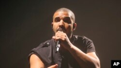 Drake trên sân khấu Liên Hoan Âm Nhạc Limits Music Festival ở Austin, Texas, hồi tháng 10 vừa qua..