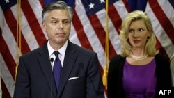 Ông Jon Huntsman, cựu Thống đốc bang Utah, tuyên bố rút ra khỏi cuộc tranh cử hôm 16/1/12