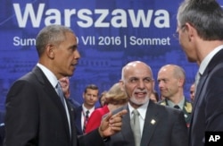 Obama Afganistan Devlet Başkanı Eşref Gani'yle