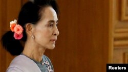 Đây là cuộc bầu cử tự do đầu tiên tại Myanmar kể từ năm 1990, là năm bà Aung San Suu Kyi cũng thắng cử lớn nhưng giới quân nhân không công nhận kết quả bầu cử.