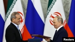 Iranian President Masoud Pezeshkian visits Russia