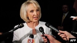 Thống đốc bang Arizona Jan Brewer cho biết sẽ kháng án phán quyết của Thẩm phán Bolton