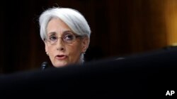 Phát biểu của bà Wendy Sherman, Phó Bộ trưởng Ngoại giao Mỹ đặc trách sự vụ chính trị, đã gặp phải sự đả kích của nhiều người ở Nam Triều Tiên. Các chính khách của các đảng bảo thủ lẫn các đảng cấp tiến đều lên án nhận định của bà Sherman.