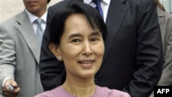 Lãnh đạo dân chủ Miến Điện Aung San Suu Kyi dự kiến sẽ được trả tự do vào ngày 13/11/2010.