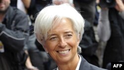 Bà Lagarde tuyên bố không làm gì sai trái và phi pháp và ban điều hành IMF tỏ ra tin cậy bà