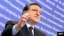 Chủ tịch Ủy ban châu Âu Jose Manuel Barroso nói di dân là một thách đố thường xuyên và là một trách nhiệm chung