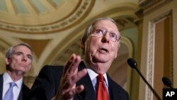 Lãnh tụ Khối đa số tại Thượng viện Mitch McConnell.