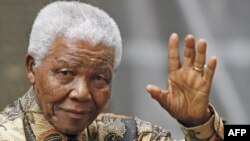 Nelson Mandela được xem như một biểu tượng của trí tuệ, của tinh thần dân chủ, lòng nhân đạo và của sự khoan dung không chỉ ở nước ông hay ở châu Phi mà ở khắp thế giới. 