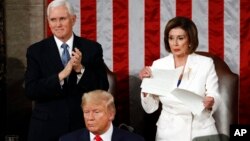 Tổng thống Trump, Phó Tổng thống Pence, Chủ tịch Hạ viện Pelosi tại Điện Capitol hôm 4/2/2020