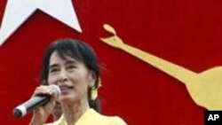 Nhà lãnh đạo đấu tranh cho dân chủ Miến Điện Aung San Suu Kyi